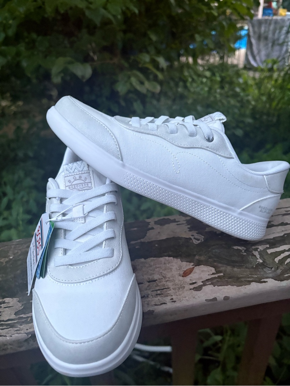 Skechers Women's Hands Free Slip-ins Bobs Skipper Sneakers 8 Wide fit work 1X
